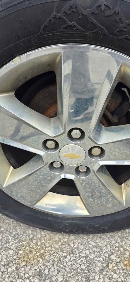 Winter tires rim 18 235/55 on chevy rims 5x120mm - photo 3