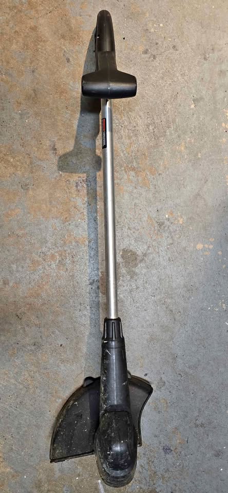 Trimmer Black and Decker 10000 RPM/trs/min. 150399 ST4500 Type 5