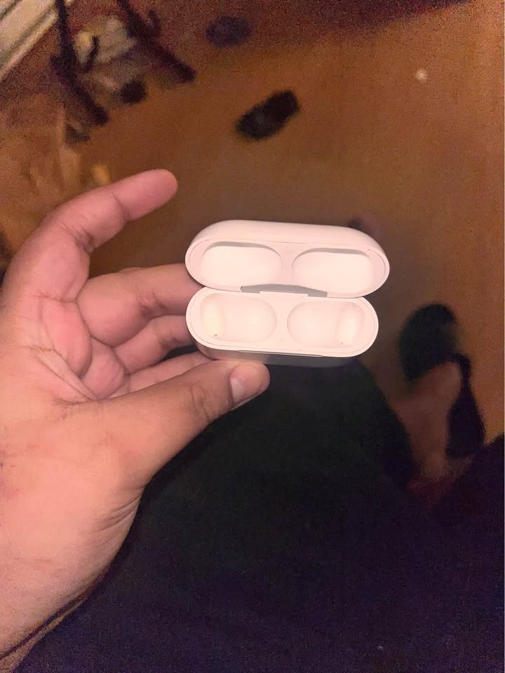 Airpods pro 2nd gen - photo 3