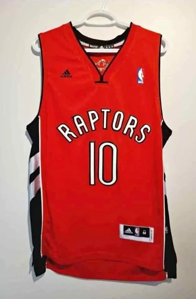 Authentic Adidas Raptors DeRozan Jersey - Adult Men Medium