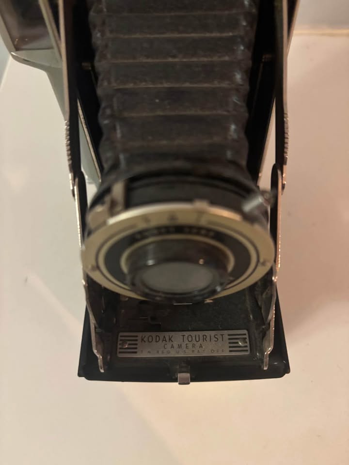 Vintage Tourist Kodak Folding Camera - photo 5