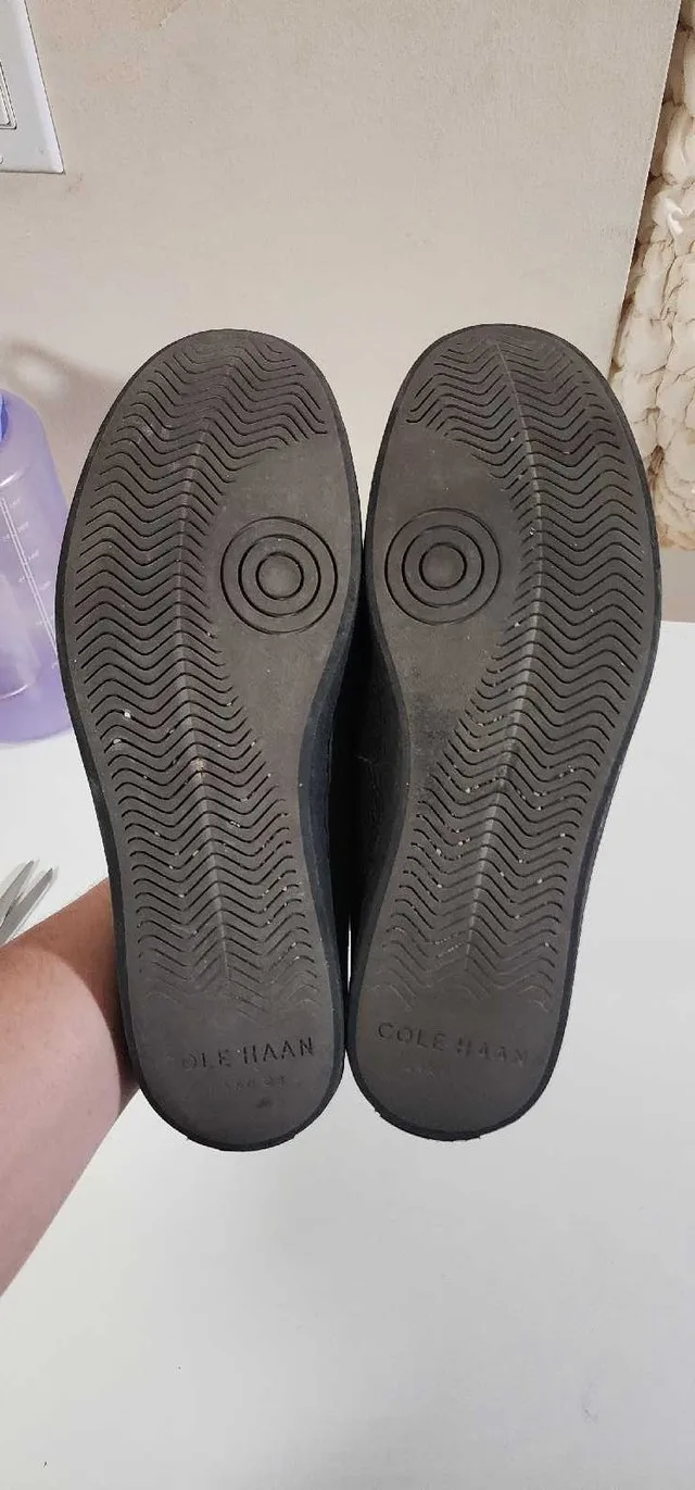 Cole Hann used formal shoes (size 11) image indicator(4)