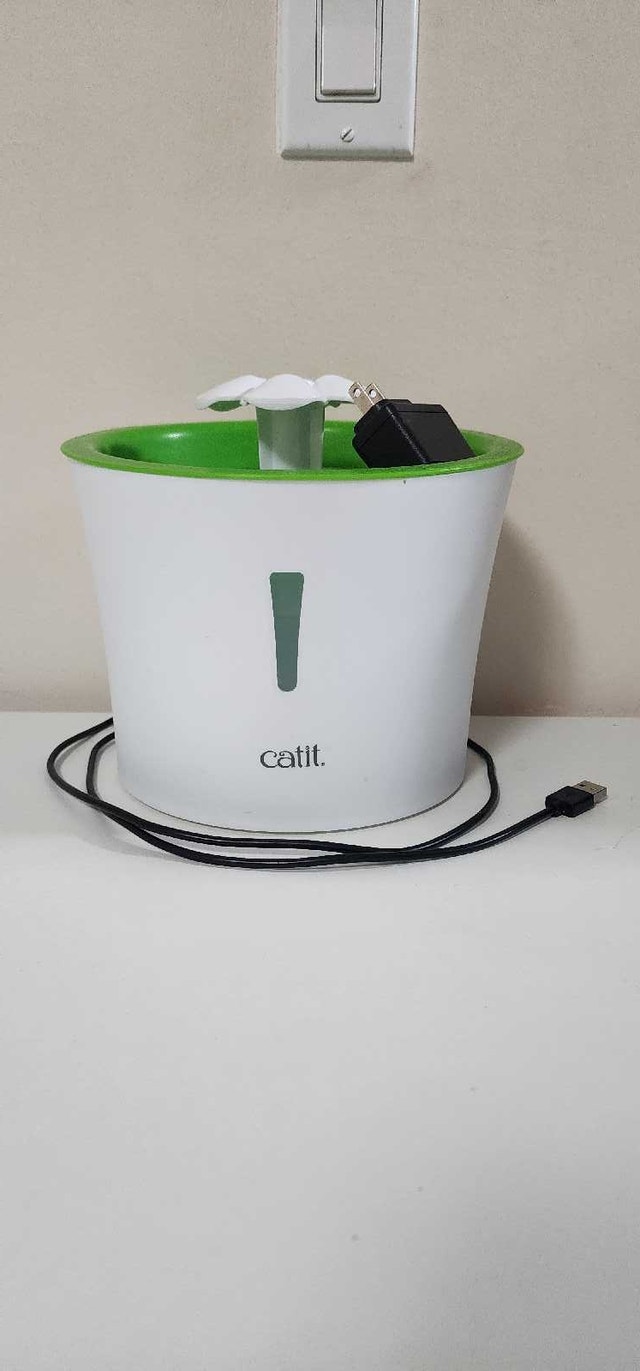 Automated Pet feeder + Water fountain - photo 5