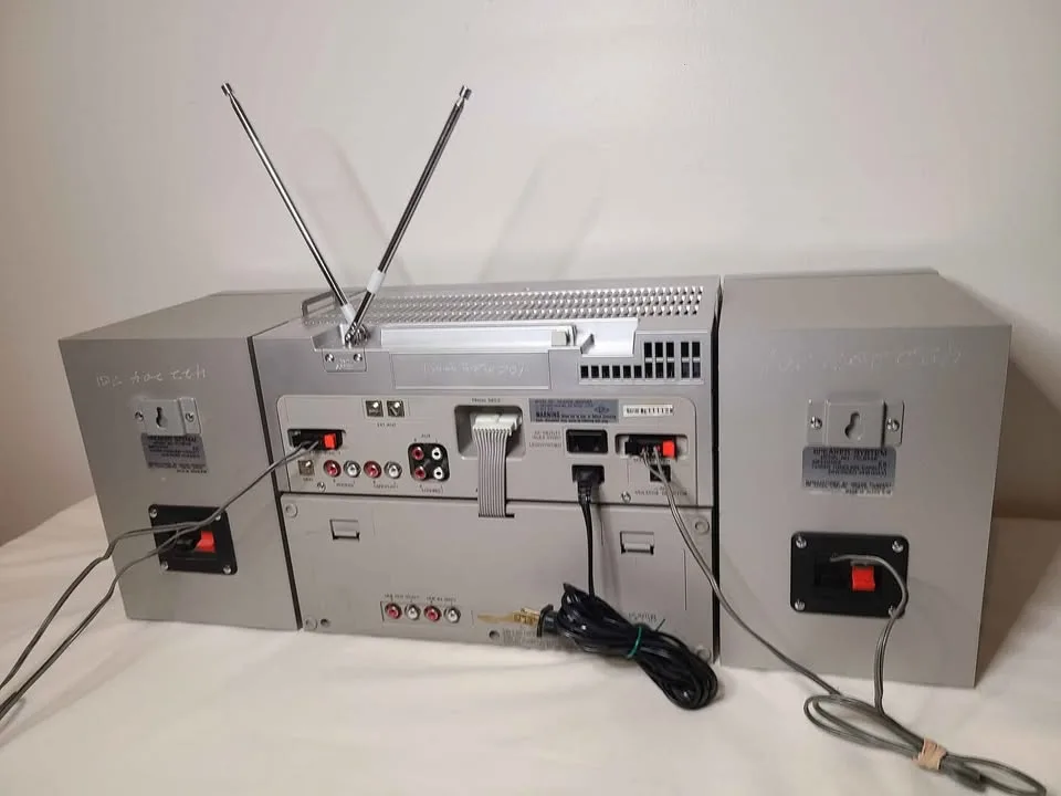 The Ultimate 80s Retro Ghettoblaster - JVC PC-R55W image indicator(4)