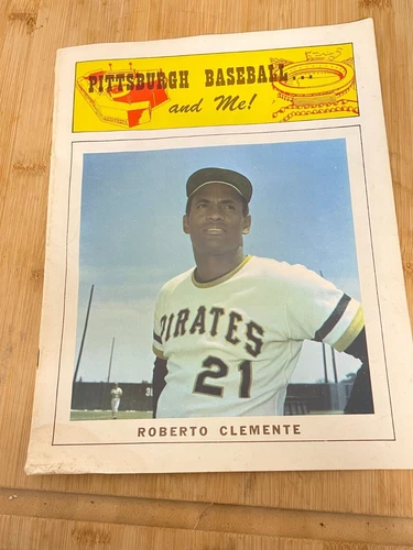 Roberto Clemente Pirates MLB Magazine