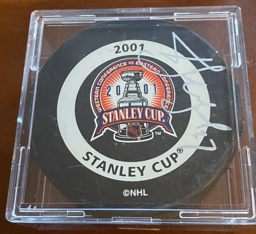 SIGNED OFFICIAL NHL GAME PUCK ALEXEI KOVALEV 92