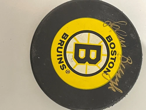 JOHN BUYCK BOSTON BRUINS Game SIGNED vintage GAME PUCK - photo 5