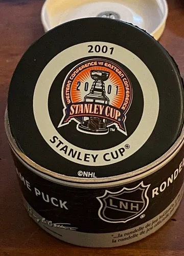2000 Stanley Cup Final Game Puck Devils INGLASCO w/CASE