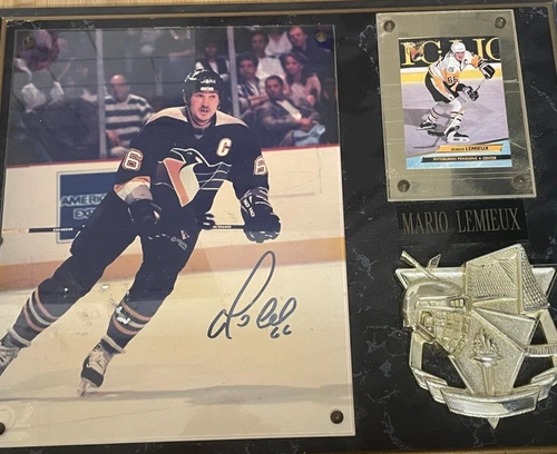 MARIO LEMIEUX Auto FRAMED #cleanout  VINTAGE 1992 FLEER #66 - photo 3