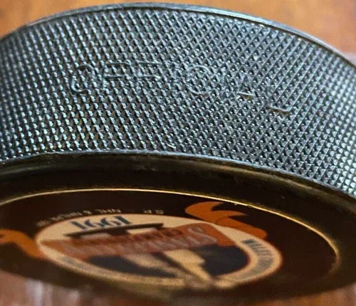 1991 NHL Stanley Cup Final Game Puck image indicator(5)