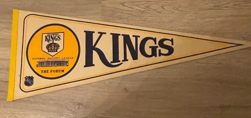 1970 Vintage LOS ANGELES KINGS NHL banner 29” x 12” PENNANT BANN image indicator(7)