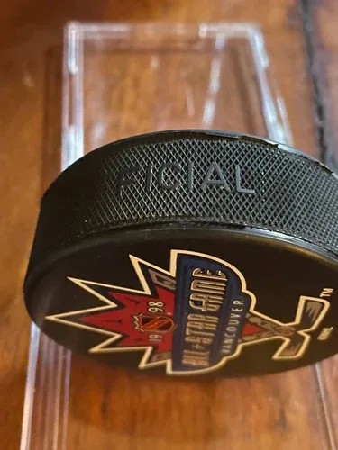 1998 ALL STAR GAME VANCOUVER NHL HOCKEY PUCK image indicator(6)