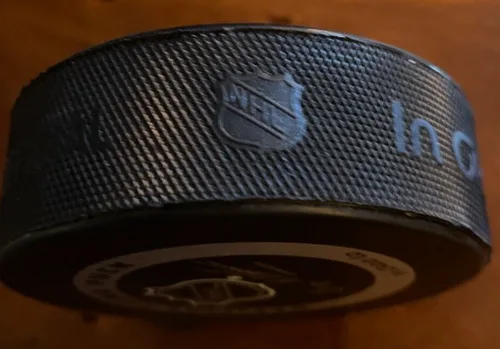 VINTAGE PITTSBURGH PENGUINS NHL GAME PUCK 1980's image indicator(7)