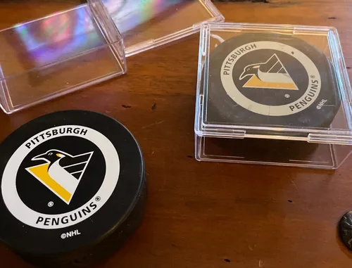 VINTAGE PITTSBURGH PENGUINS NHL GAME PUCK 1980's image indicator(10)