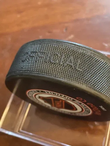 1997 NHL All-Star Game Puck w/CASE SAN JOSE SHARKS image indicator(5)