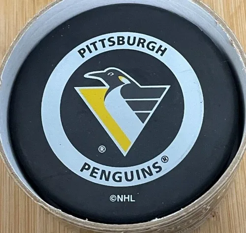 VINTAGE PITTSBURGH PENGUINS NHL GAME PUCK 1980's