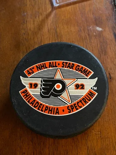 1992 43rd NHL All-Star Game Hockey Puck image indicator(5)