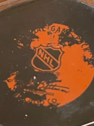 PITTSBURGH PENGUINS VTG GAME PUCK image indicator(3)