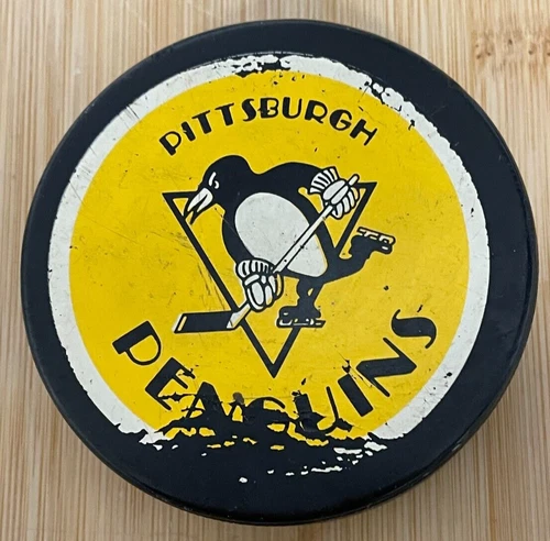 VINTAGE PITTSBURGH PENGUINS hockey puck NHL Official Licensed Pr