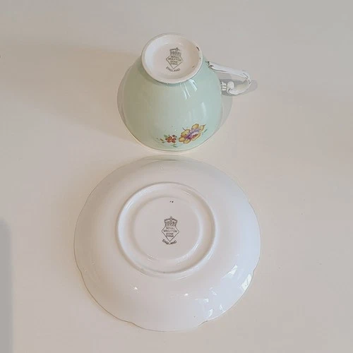 Vintage Royal Grafton Fine Bone China Floral Tea Cup And Saucer - photo 5