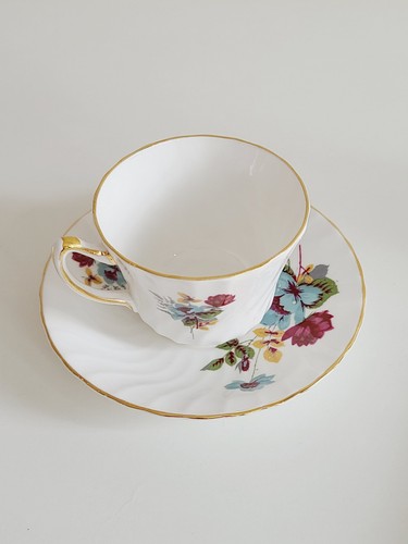 Vintage Delphine Bone China Tea Cup & Saucer - photo 2