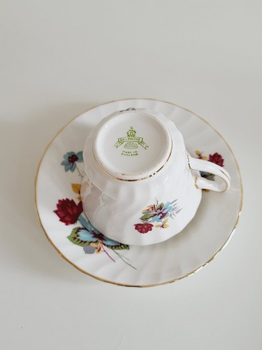 Vintage Delphine Bone China Tea Cup & Saucer - photo 3