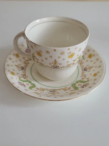 Creighton Barratt's Tea Cup - Violet Flowers - photo 2