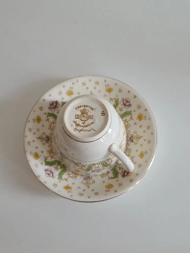 Creighton Barratt's Tea Cup - Violet Flowers - photo 3