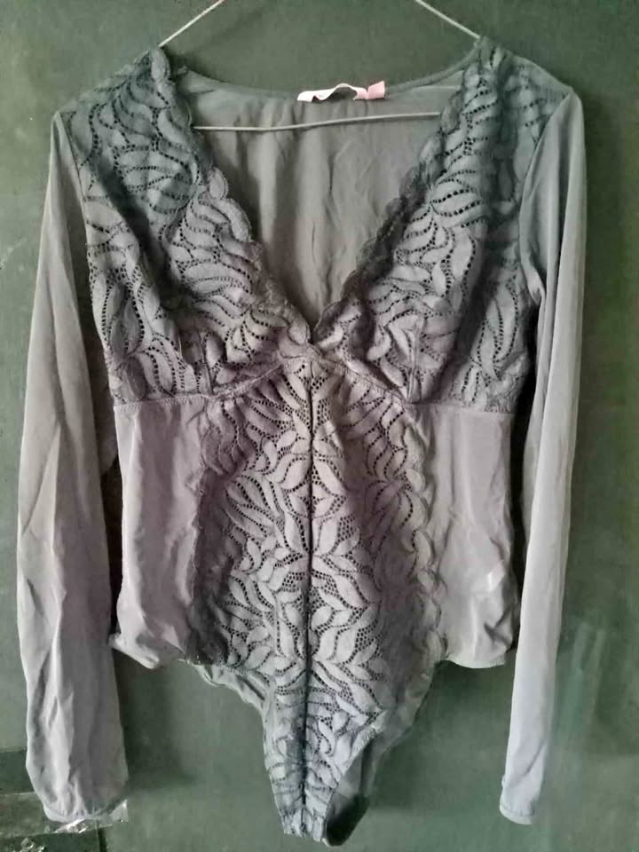 Sexy lace bodysuit long sleeve