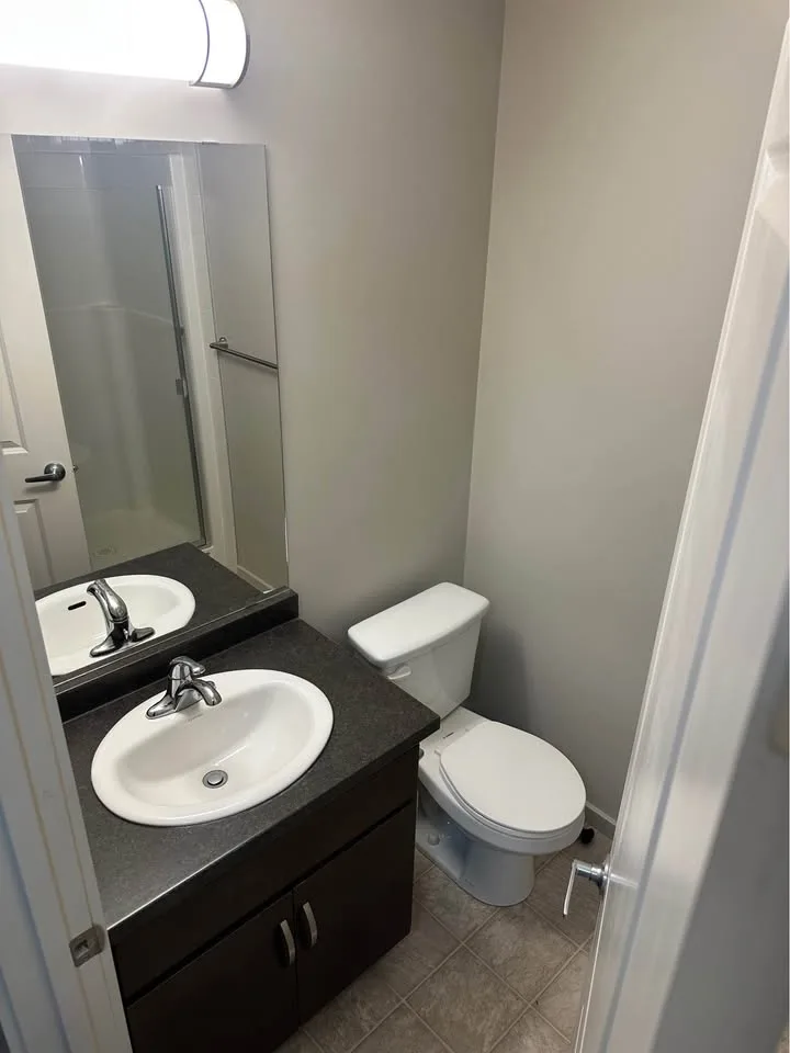 Private room for rent image indicator(9)