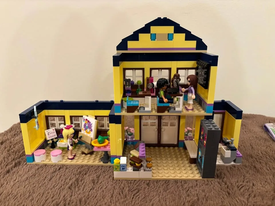 Larger Lego sets (see photos for all) image indicator(6)