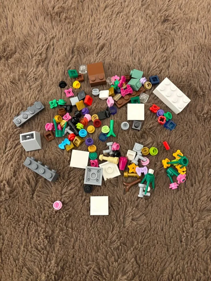 Larger Lego sets (see photos for all) image indicator(10)