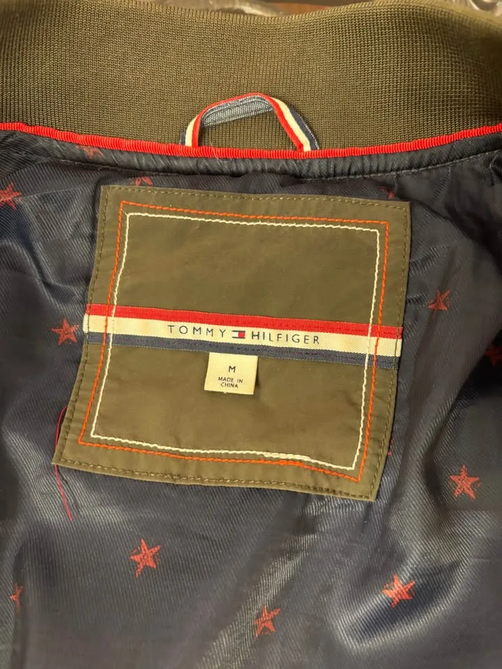 Tommy hilfigure bomber jacket image indicator(2)