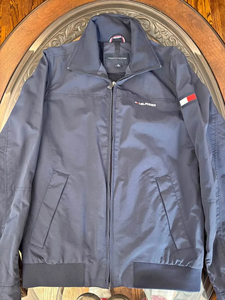 Tommy hilfigure fall jacket thumbnail