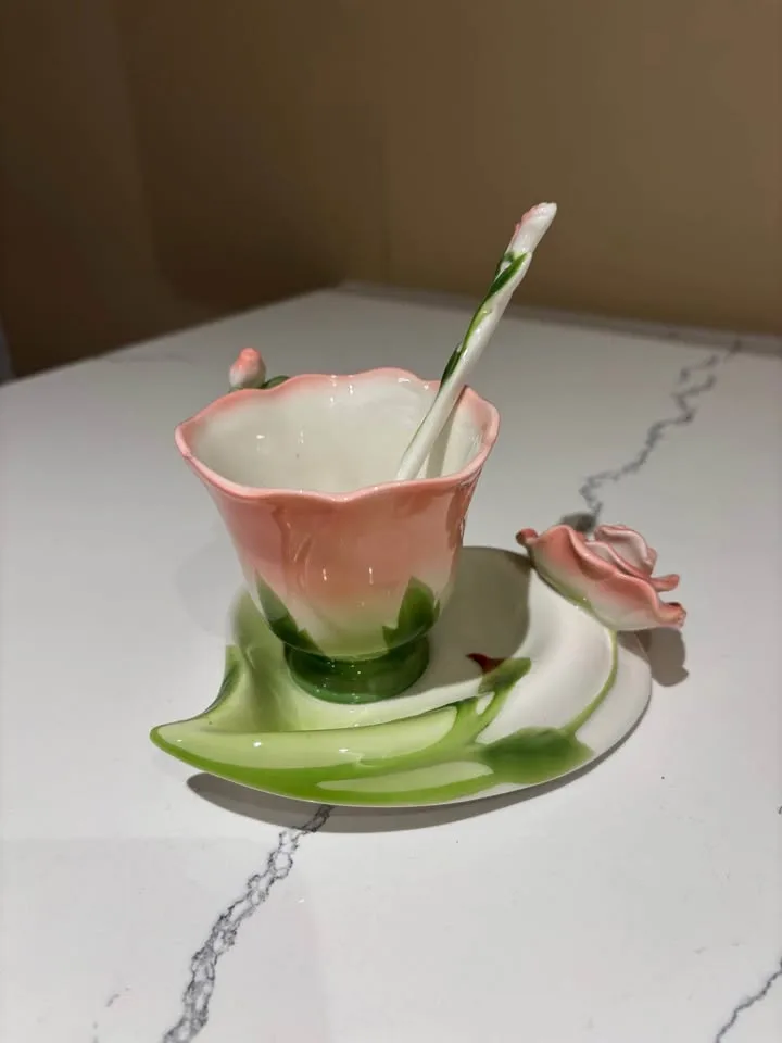 Cute rose ceramic single tea set image indicator(3)