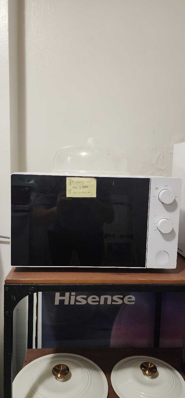 Ikea Microwave + plate cover