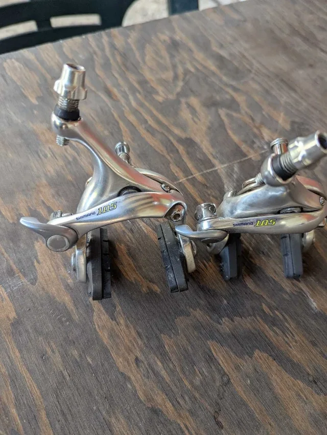 Shimano 105 Brake calipers image indicator(2)