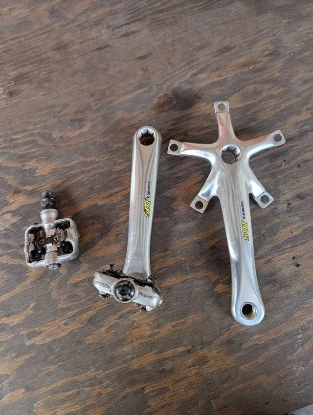 Shimano 105 Crank set with Ritchey pedals thumbnail