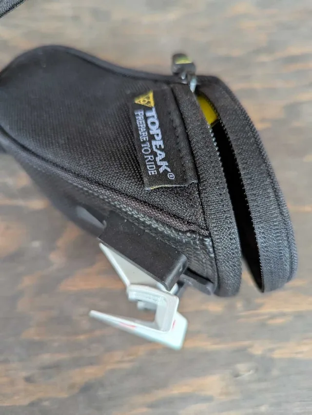 Bicycle Saddle bag image indicator(3)