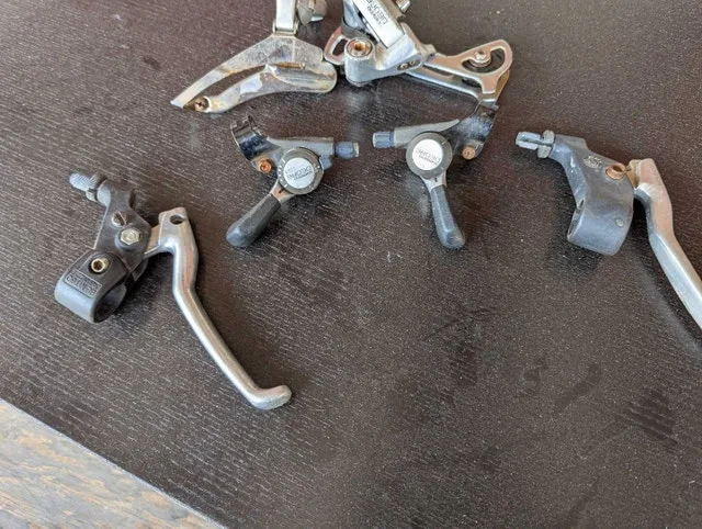 Vintage Shimano Deore groupset image indicator(9)