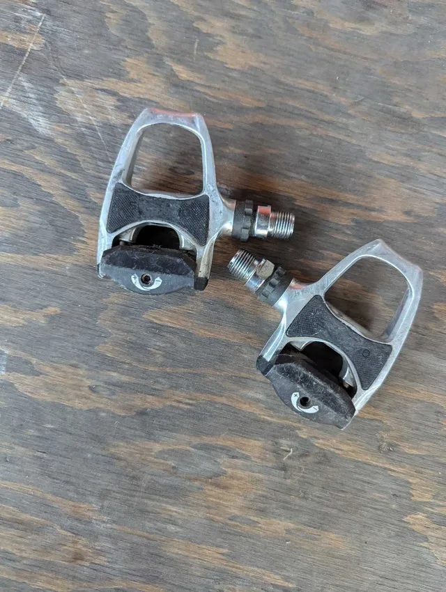 Shimano PD-R600 pedals image indicator(5)