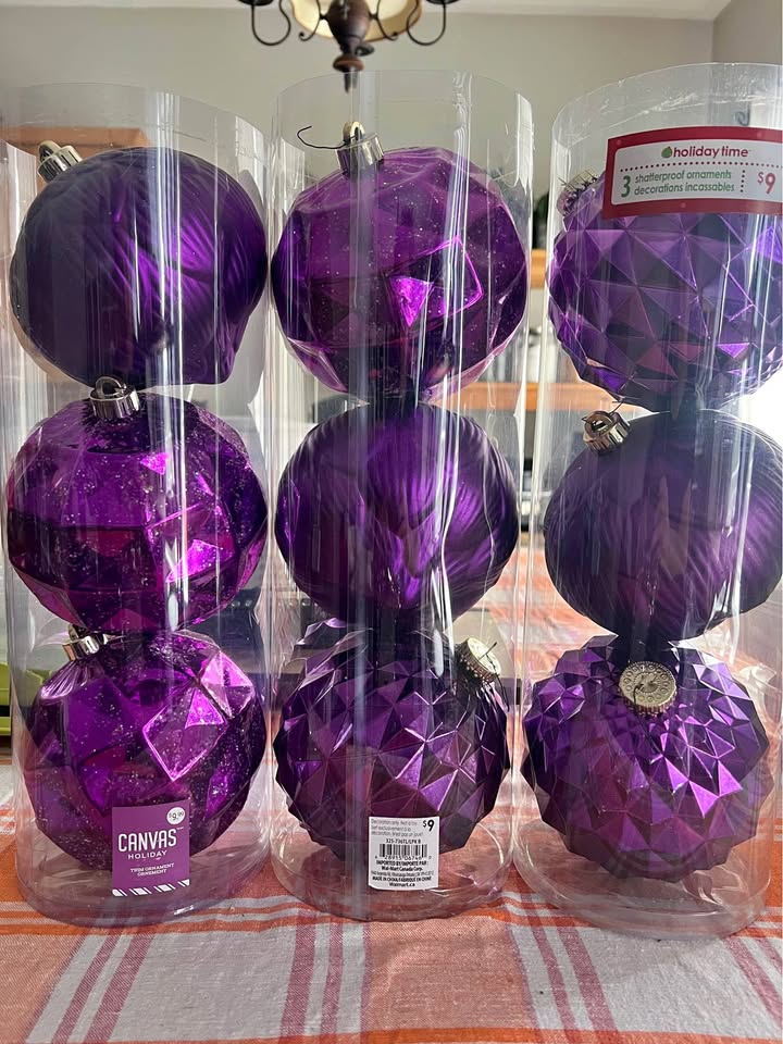 Holiday accessories