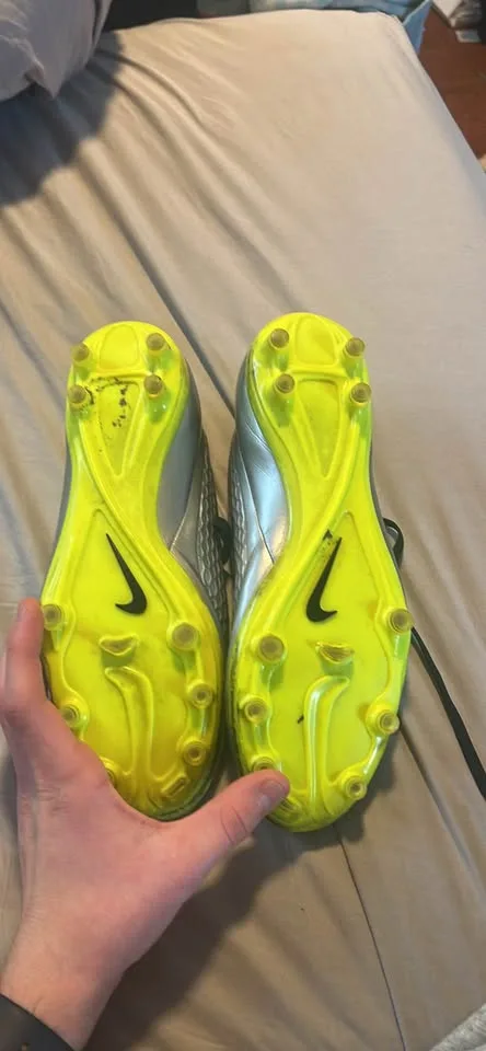 Nike Hypervenom Neymar size 11 image indicator(2)