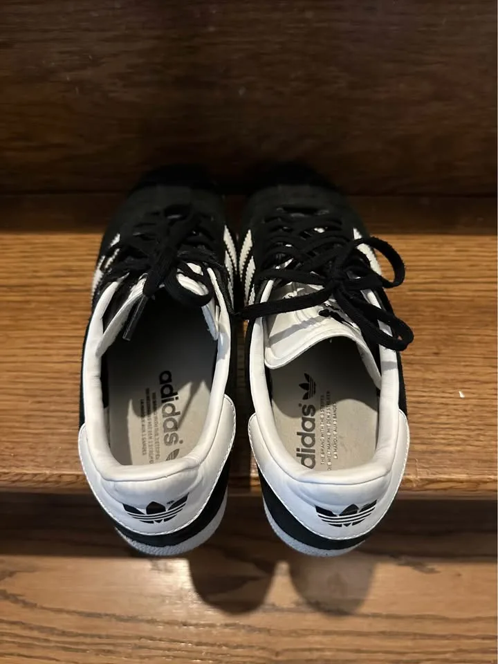 Women’s Adidas Gazelle image indicator(3)