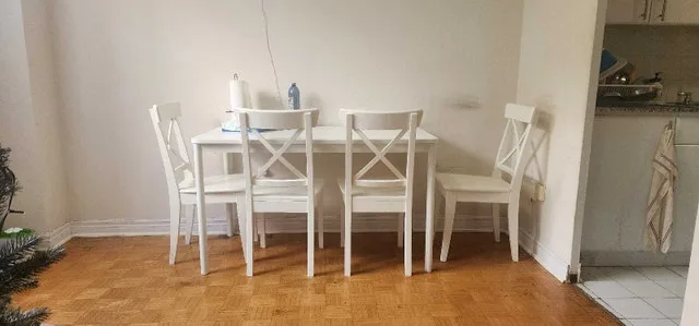 Ikea Dining Table set: 1x TOMMARYD + 4X INGOLF