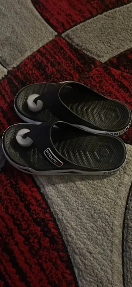 nice slippers size- 38-39 $6 image indicator(3)