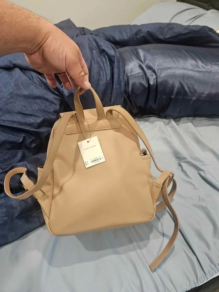 Lauren Conrad vegan leather bag BRAND NEW image indicator(3)