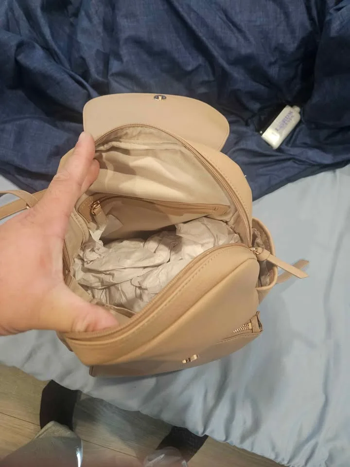 Lauren Conrad vegan leather bag BRAND NEW image indicator(7)