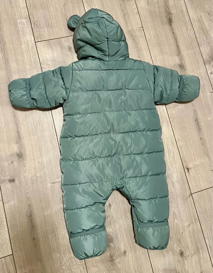 Baby snowsuit, 2-4M - photo 2