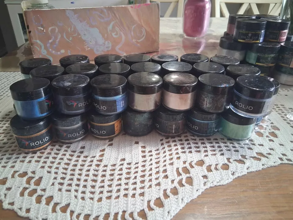 Big Bunch of Glitters&Pigment Powders image indicator(3)